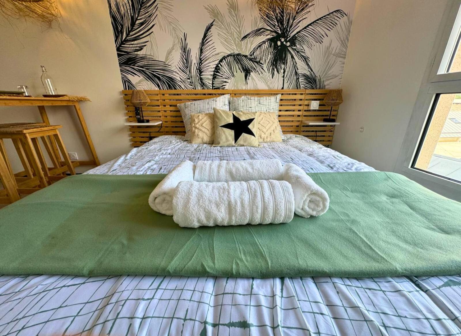 Oasis - Wifi, Clim, Vue, Equipe Appartement Lourdes Buitenkant foto